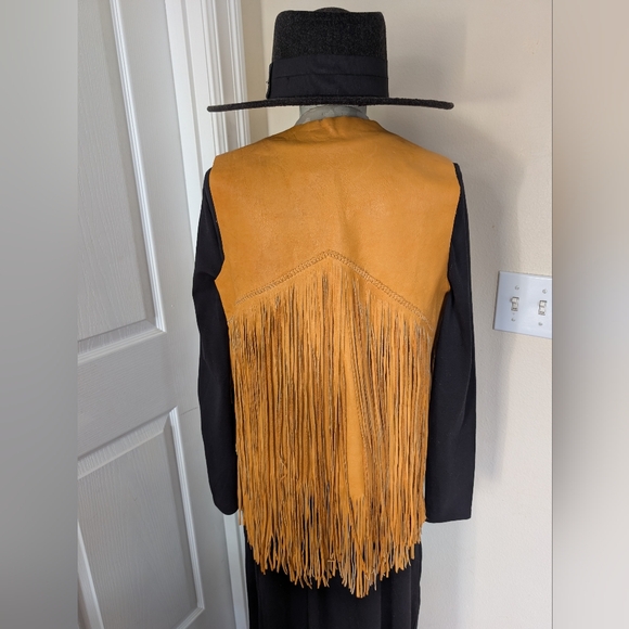 Fringe Leather Boho Vest - Picture 3 of 11
